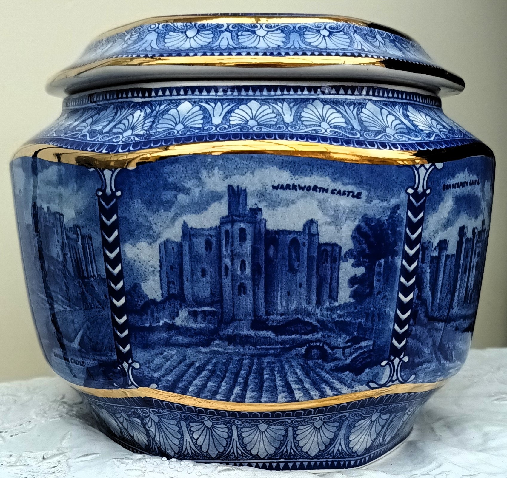Wade / Ringtons Blue & White Millenium 2000 Tea Caddy - Image 2